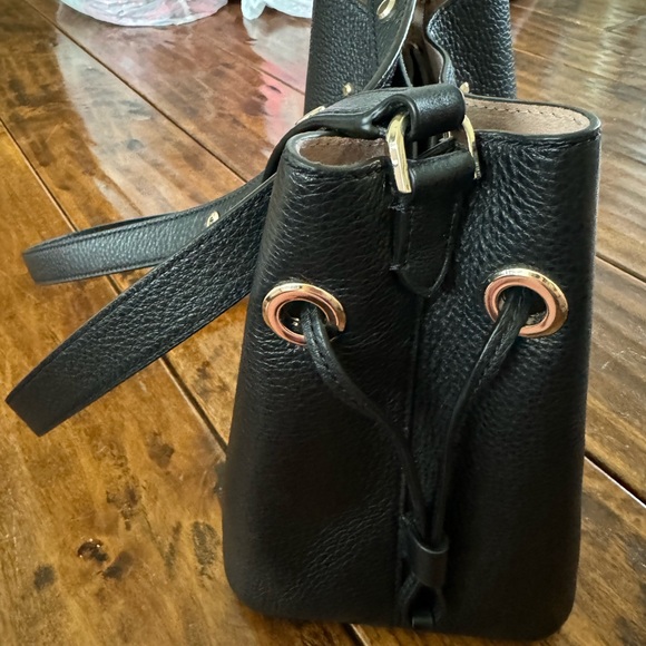 Kate Spade Marti Women's Shoulder Large Bucket Handbag - Black/Gold - Picture 5 of 12